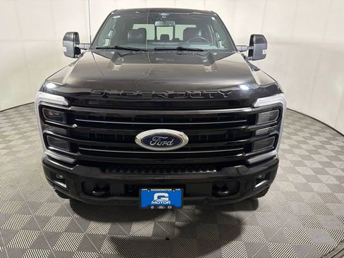 Used 2025 Ford F250 Platinum w/ Tremor Off-Road Package AWD/4WD image 3
