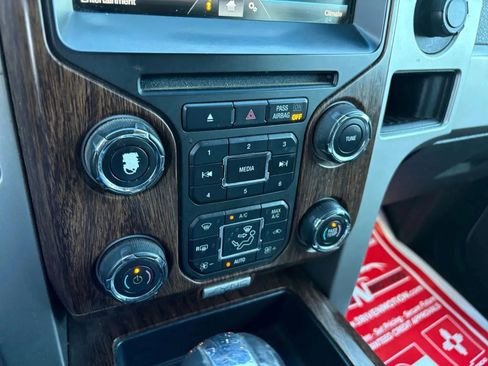 Used 2013 Ford F150 Lariat w/ Luxury Equipment Group image 33