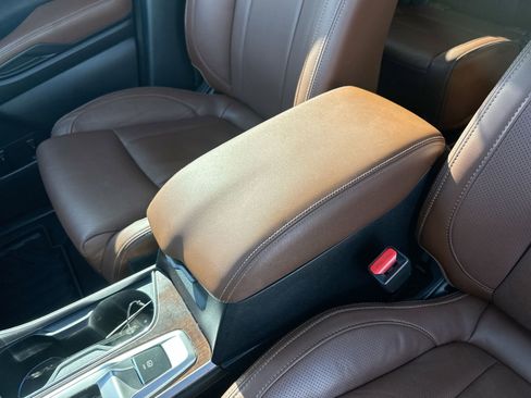 Used 2020 Subaru Ascent Touring w/ Popular Package #3 image 21