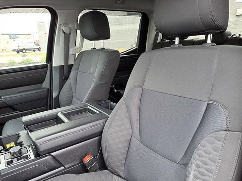 Used 2023 Toyota Tundra SR5 w/ SR5 Convenience Package AWD/4WD image 17