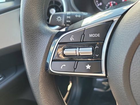 Used 2024 Kia Forte LXS w/ LXS Technology Package image 18