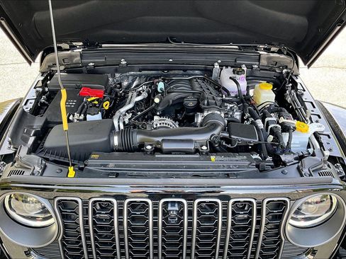 New 2026 Jeep Wrangler Unlimited Rubicon AWD/4WD image 11