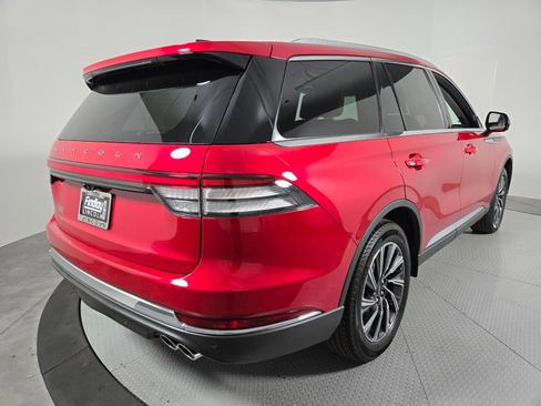 New 2026 Lincoln Aviator Premiere image 4