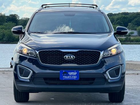 Used 2016 Kia Sorento AWD image 3