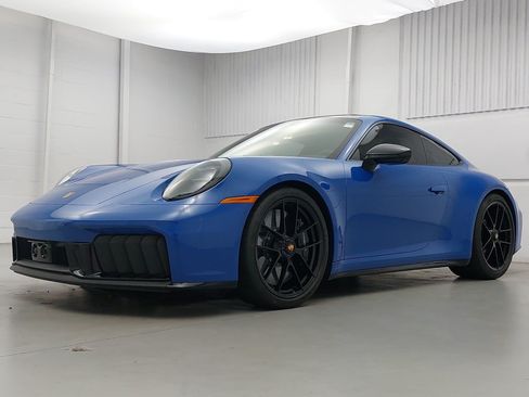 Certified 2025 Porsche 911 Carrera 4 GTS AWD/4WD image 1