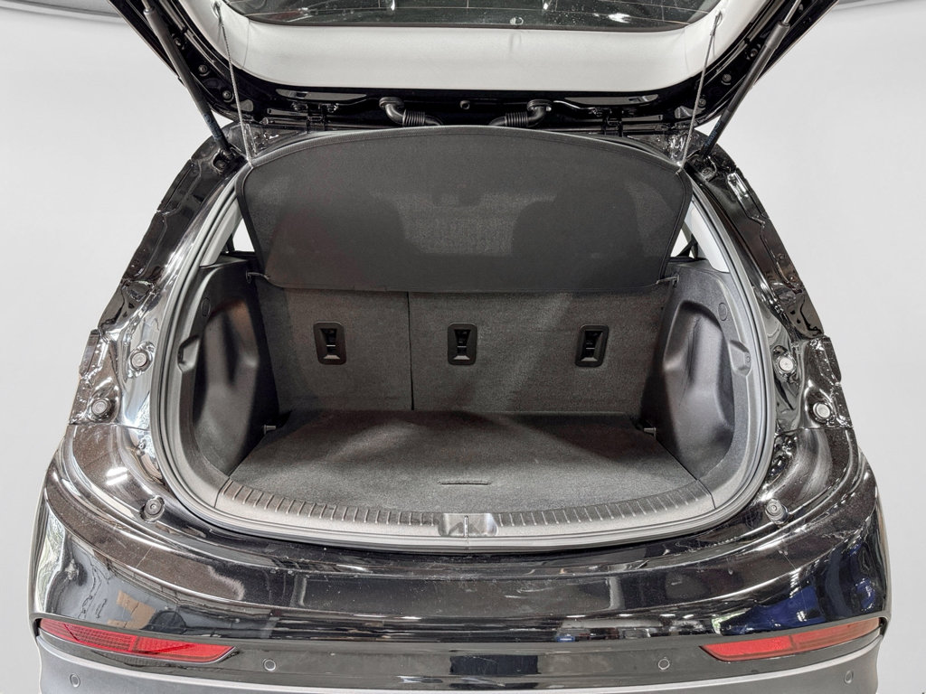 Used 2023 Chevrolet Bolt LT w/ Infotainment Package FWD image 26