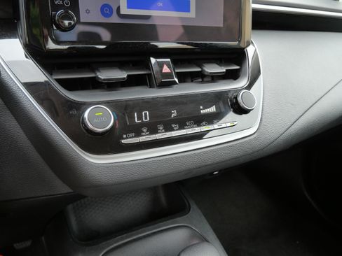 Certified 2024 Toyota Corolla LE FWD image 24