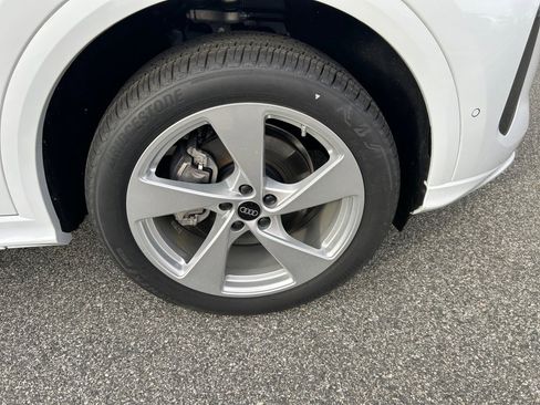 Used 2025 Audi Q5 Premium Plus w/ Premium Plus AWD/4WD image 25