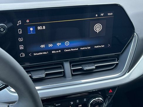 New 2026 Chevrolet Trax LT w/ Driver Confidence Package FWD image 18