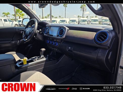 Used 2023 Toyota Tacoma TRD Sport AWD/4WD image 12