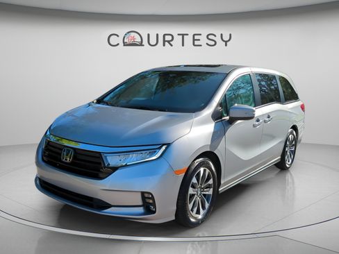 Certified 2024 Honda Odyssey EX-L image 1