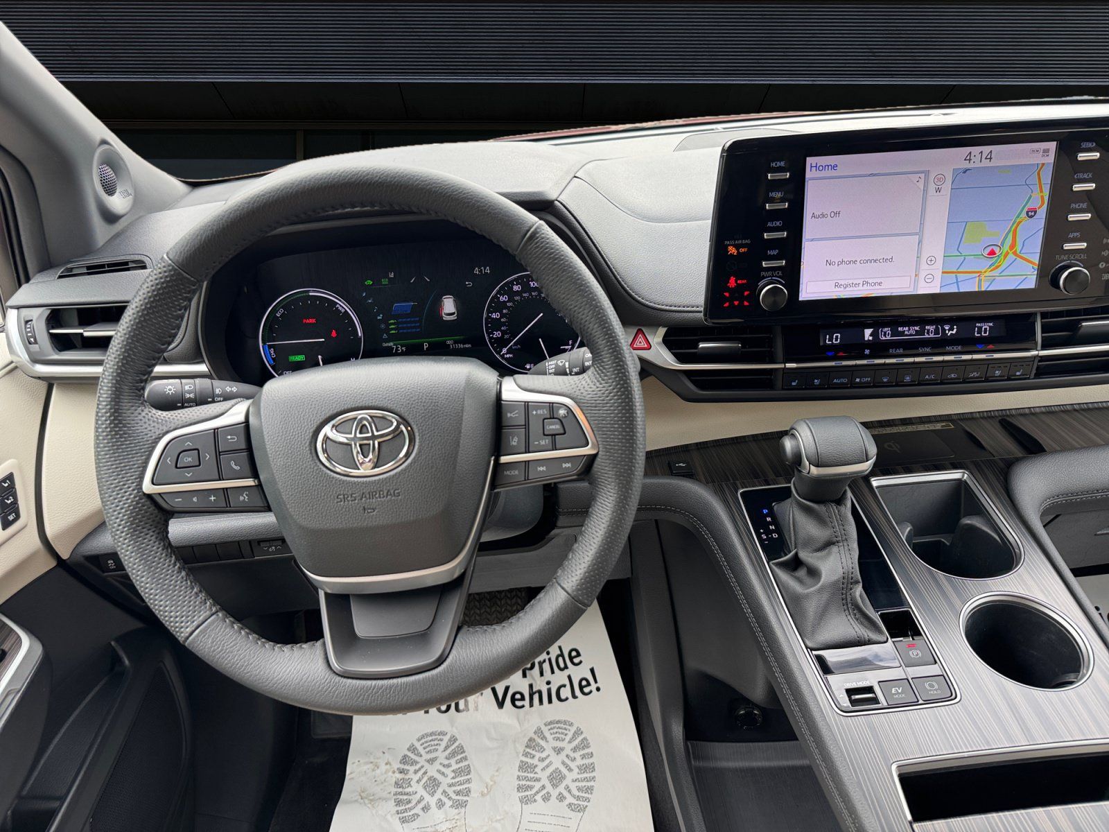Used 2024 Toyota Sienna Limited AWD/4WD image 4