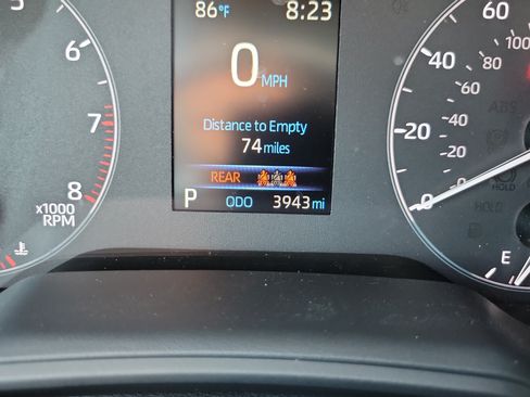 Used 2025 Toyota Corolla LE FWD image 25