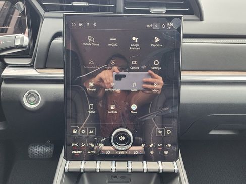 New 2026 GMC Terrain Denali image 28