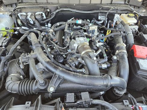 Used 2024 Ford Bronco Badlands image 41