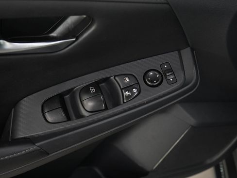 Used 2022 Nissan Sentra SV w/ Electronics Package FWD image 18