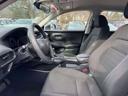 Used 2025 Honda HR-V LX image 13