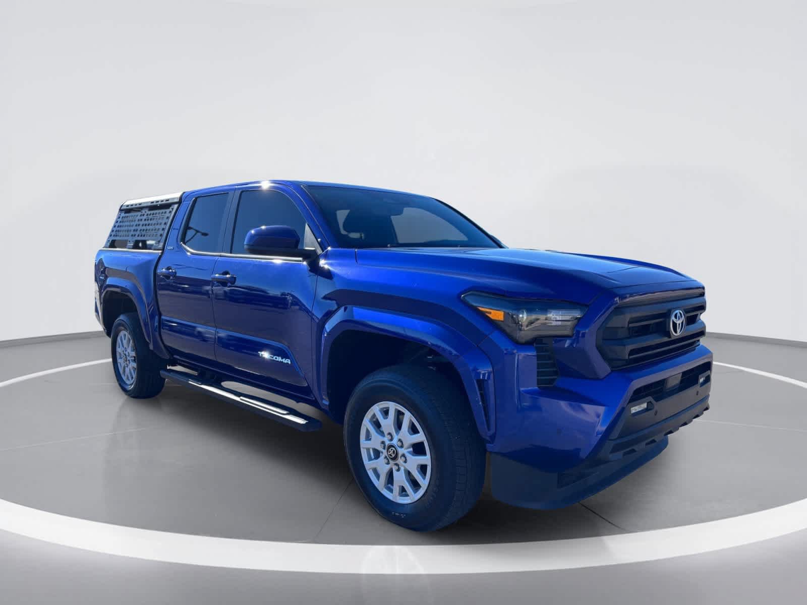 Used 2025 Toyota Tacoma SR5 AWD/4WD image 9