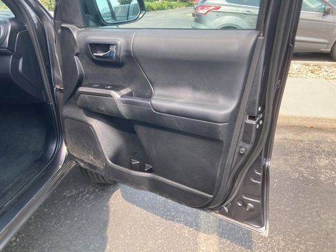 Used 2023 Toyota Tacoma TRD Off-Road w/ Technology Package image 25