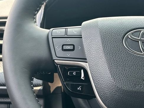 Used 2026 Toyota Camry SE w/ Convenience Package FWD image 34