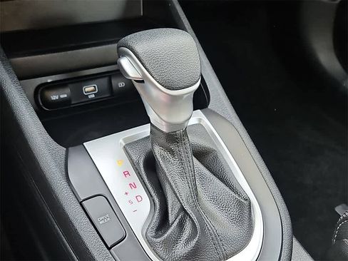 Used 2024 Kia Forte LXS image 13