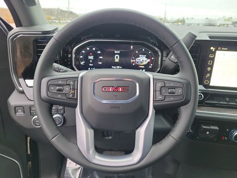 New 2026 GMC Sierra 2500 SLT AWD/4WD image 20
