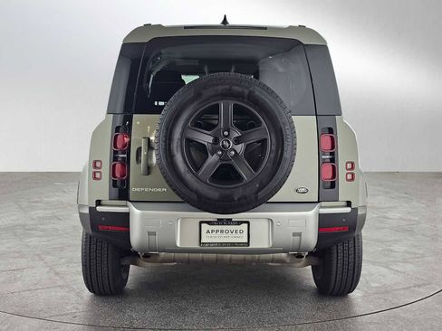 Used 2023 Land Rover Defender 110 image 4