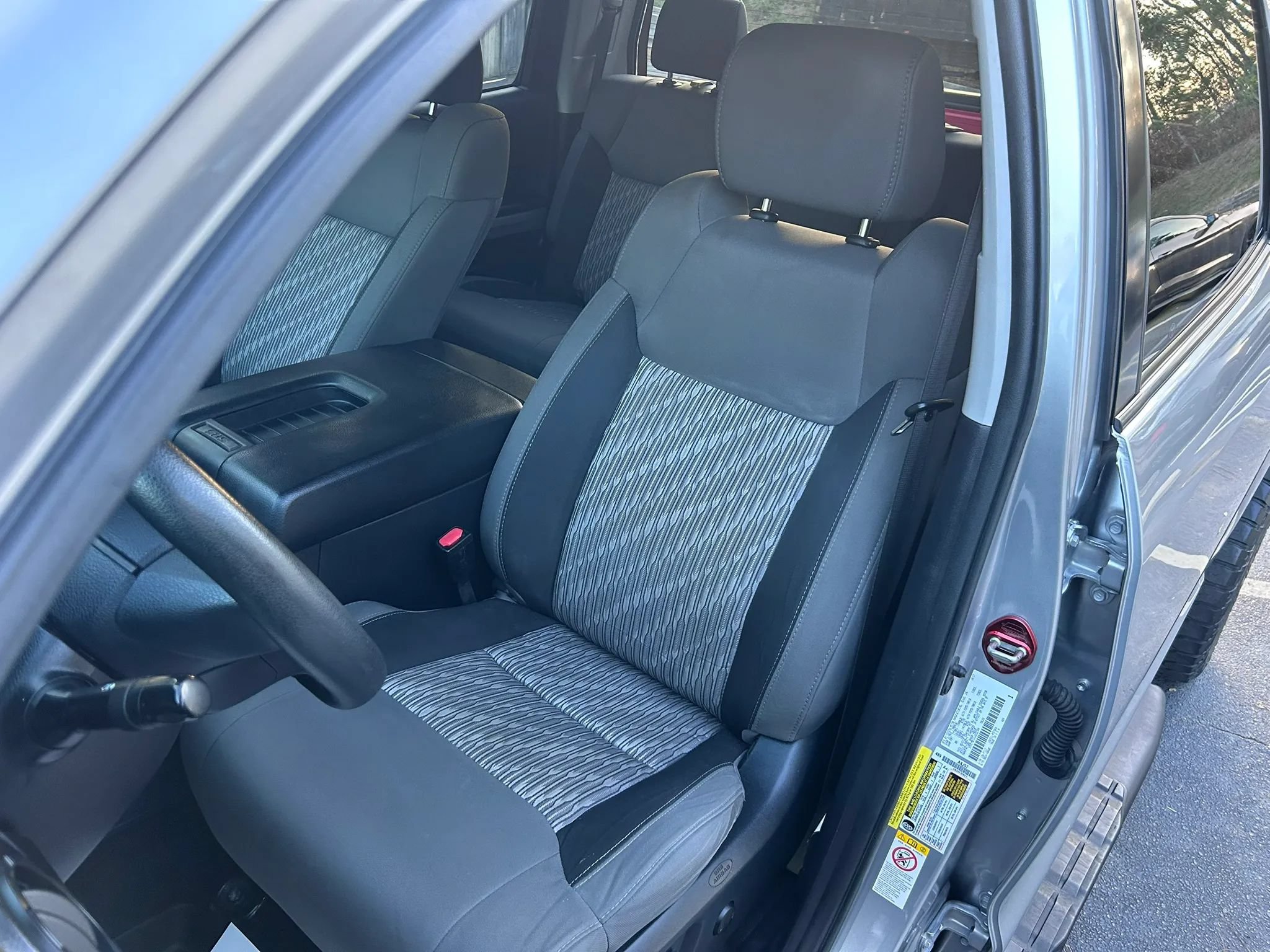 Used 2018 Toyota Tundra SR5 w/ SR5 Upgrade Package RWD image 31