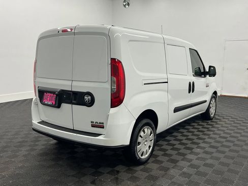 Used 2018 RAM ProMaster City Tradesman SLT image 8
