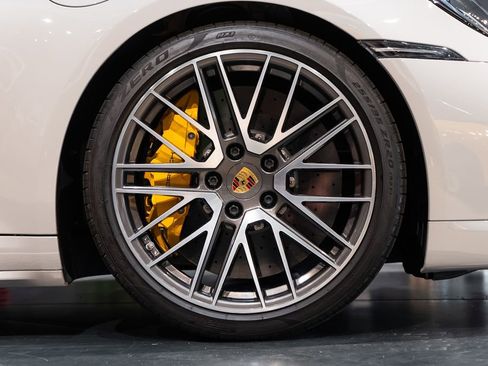 Used 2021 Porsche 911 Turbo S image 15