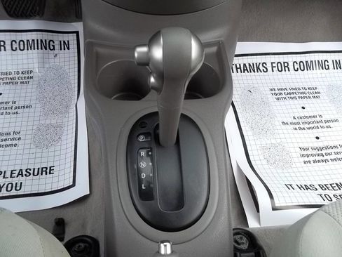 Used 2013 Nissan Versa SV w/ Convenience Pkg image 22