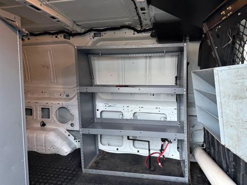 Used 2016 Ford Transit 250 130 Low Roof RWD image 15