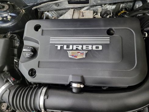 Used 2020 Cadillac XT4 Premium Luxury image 30