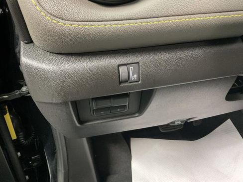 New 2026 Chevrolet Colorado ZR2 AWD/4WD image 13