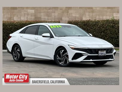 Used 2024 Hyundai Elantra SEL w/ Convenience Package