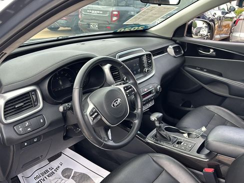 Used 2020 Kia Sorento EX AWD/4WD image 11