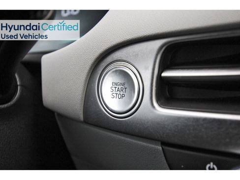 Certified 2025 Hyundai Palisade SEL FWD image 30