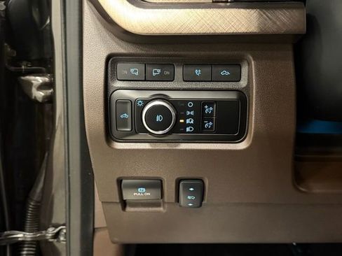 Certified 2024 Ford F350 King Ranch w/ Chrome Package image 17