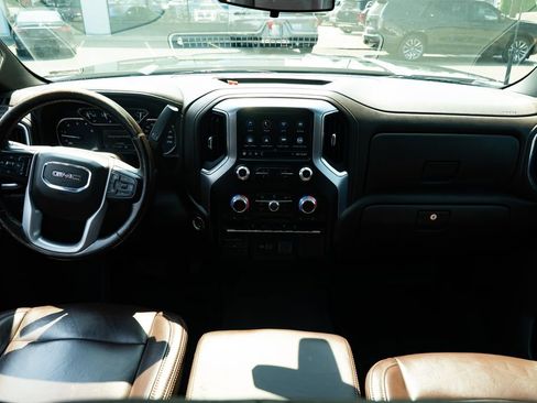 Used 2022 GMC Sierra 3500 SLE w/ Gooseneck/5TH Wheel Package AWD/4WD image 8
