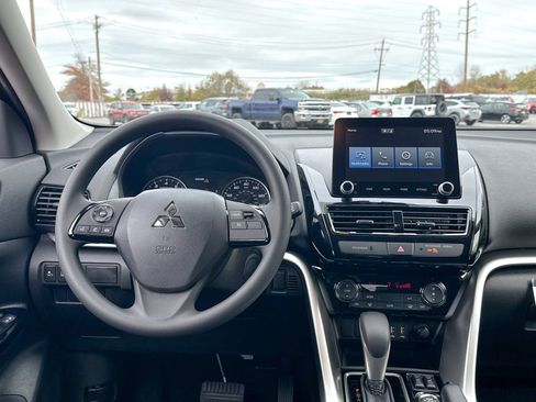 New 2026 Mitsubishi Eclipse Cross LE image 24