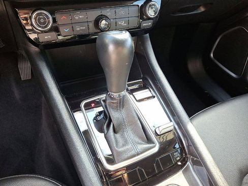 Certified 2022 Jeep Compass Latitude image 12