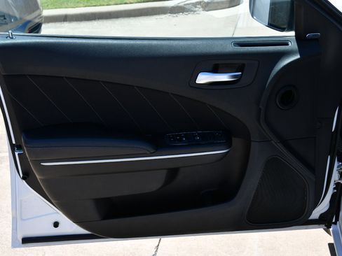 Used 2023 Dodge Charger SXT image 8