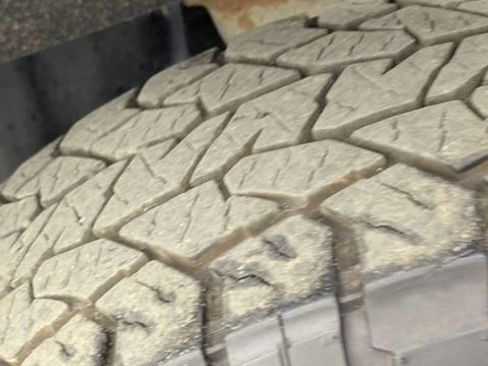 Used 2022 Chevrolet Silverado 3500 LTZ w/ LTZ Convenience Package image 8