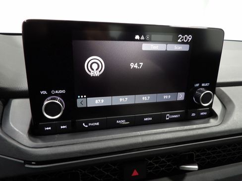 Used 2023 Honda Accord EX image 19