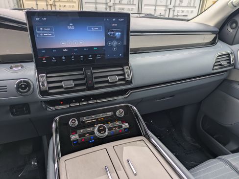 Used 2023 Lincoln Navigator L Black Label image 29