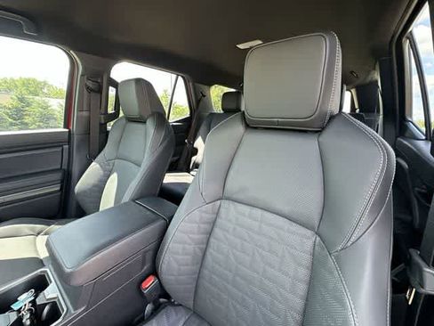 Used 2025 Toyota 4Runner TRD Off-Road Premium AWD/4WD image 15