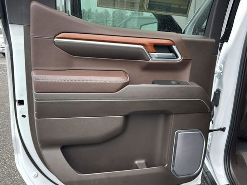 Used 2023 GMC Sierra 1500 Denali w/ Denali Reserve Package image 15