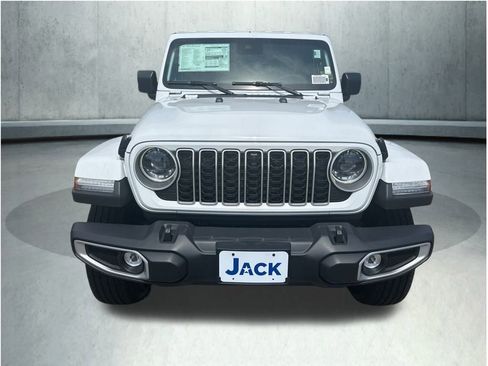 New 2025 Jeep Wrangler Sahara image 5