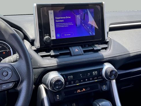 Certified 2025 Toyota RAV4 XLE w/ Convenience Package FWD image 7