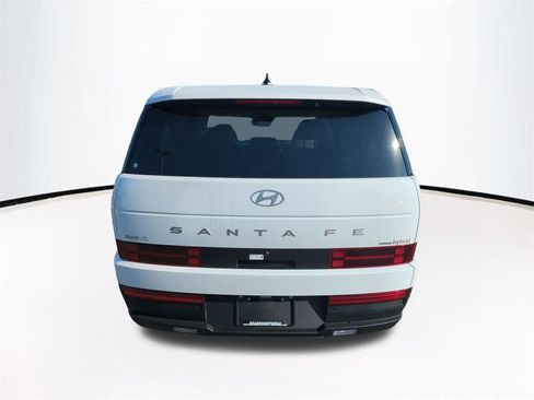 New 2026 Hyundai Santa Fe SE image 6